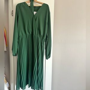 Chic Long Sleeve Green Dress